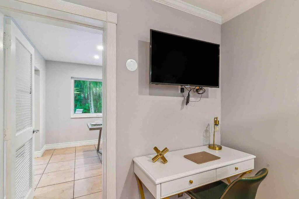 Private Oasis With Pool Near Beaches, Dining & Las Olas Fort Lauderdale Eksteriør billede