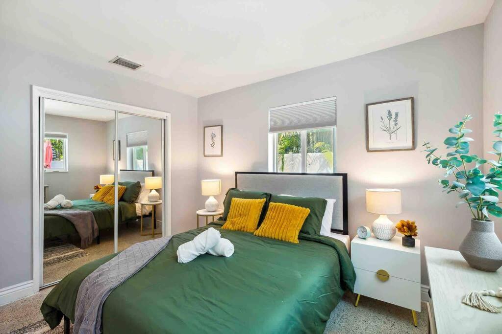 Private Oasis With Pool Near Beaches, Dining & Las Olas Fort Lauderdale Eksteriør billede