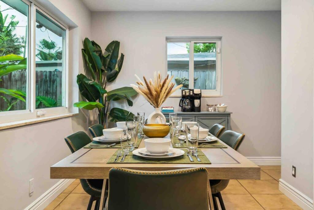 Private Oasis With Pool Near Beaches, Dining & Las Olas Fort Lauderdale Eksteriør billede
